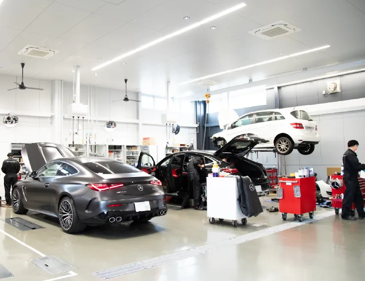 整備工場の様子